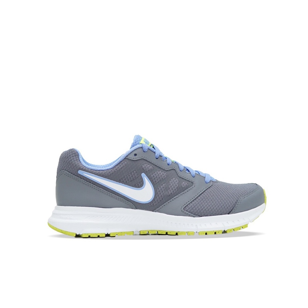 🎈SOLD🎈 NIKE downshifter 6 hiking shoes women’s 9